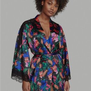 Victoria's Secret Vibrant Floral Lace Robe Set - New with tag- Size XL/XXL